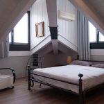metal frames in room design